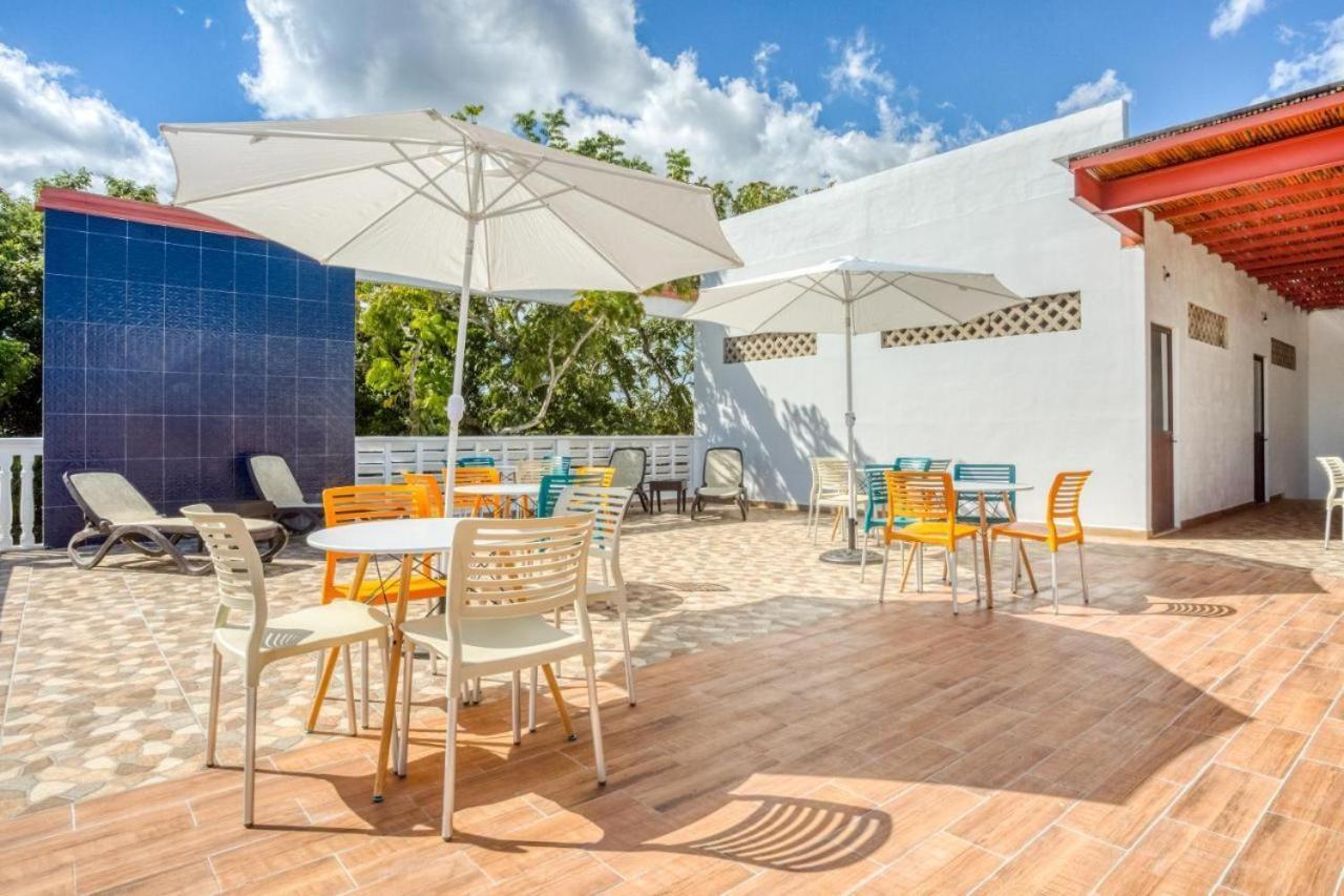 Capital Center Hotel Cancún Exterior foto